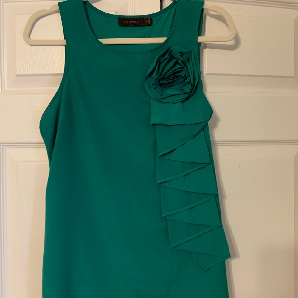 Sleeveless top